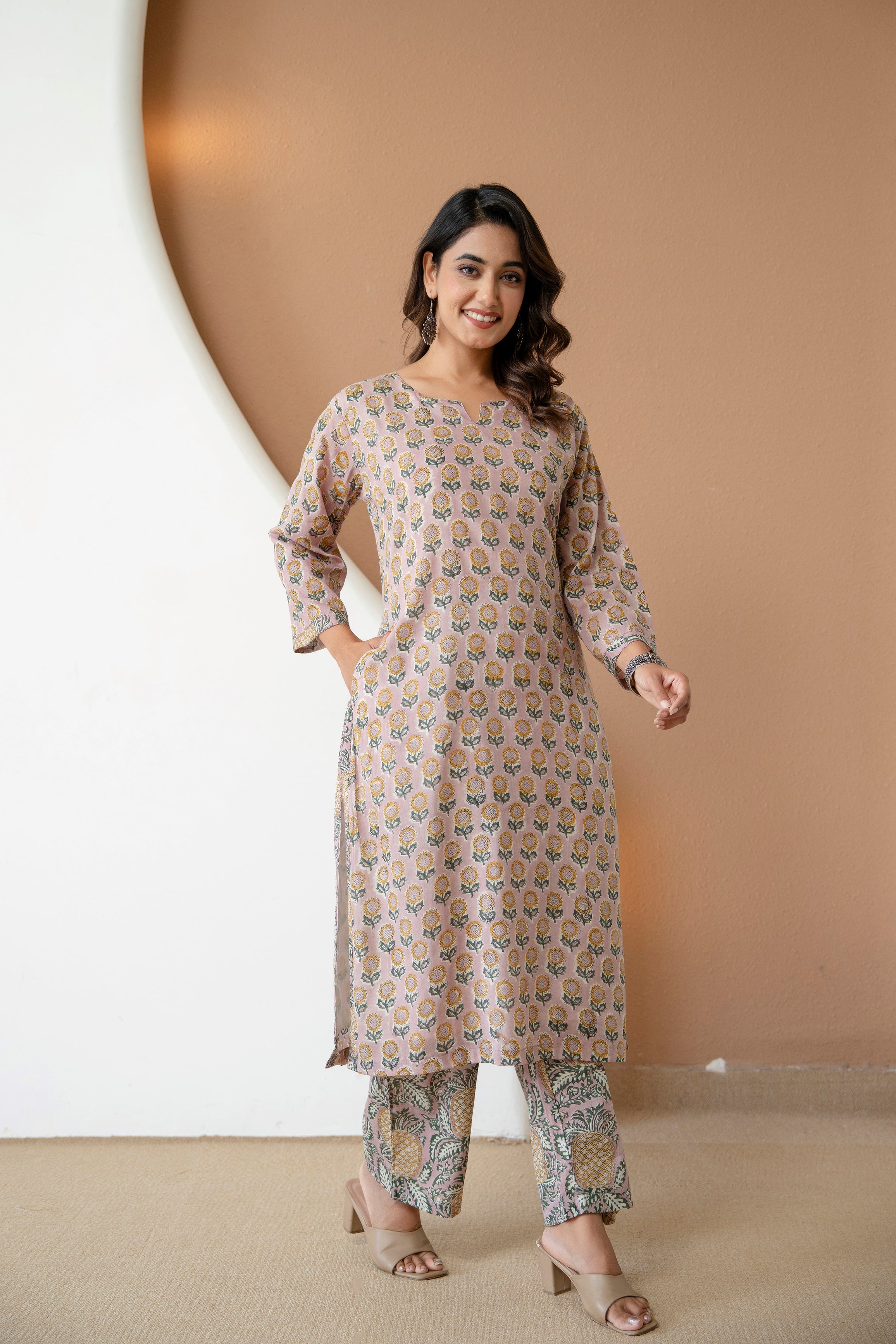 Dusty Pink Sunflower Block Print Straight Cotton Kurta with Pants