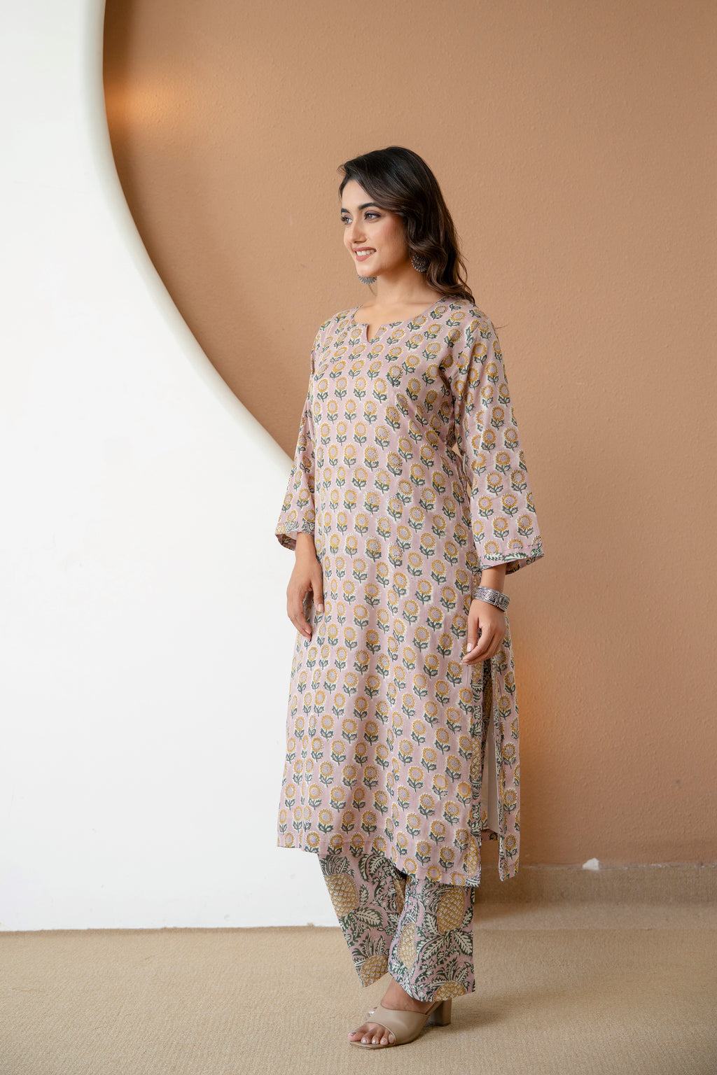Dusty Pink Sunflower Block Print Straight Cotton Kurta with Pants